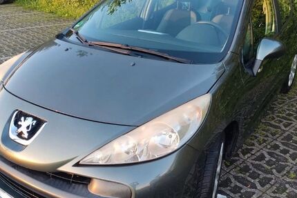 Peugeot 207 144.700 km 2.700 &euro; Rösrath 51503