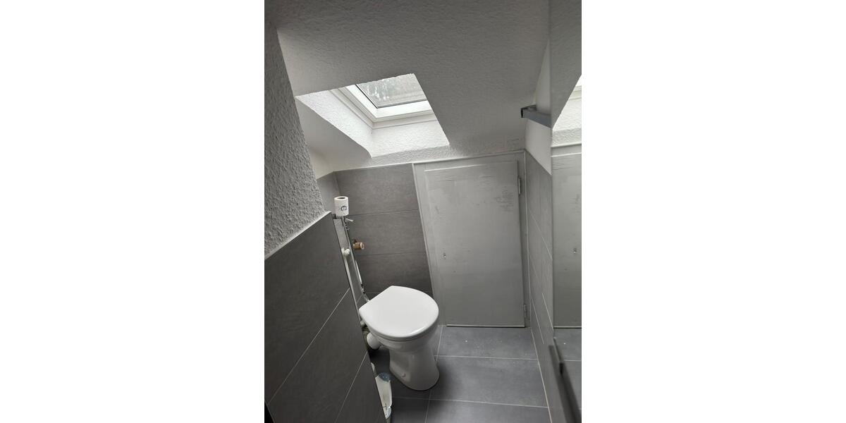 Dachgeschoßwohnung Merchweiler - 4 Zimmer, 90 m&sup2;, 540&euro; | Angebot:26677034