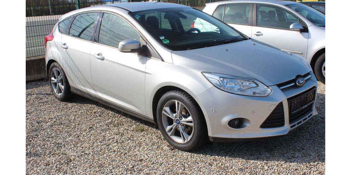 Ford Focus 191.000 km 1.650 &euro; Paderborn 33106
