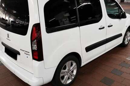 Peugeot Partner 97.400 km 8.900 &euro; Bremen 28329