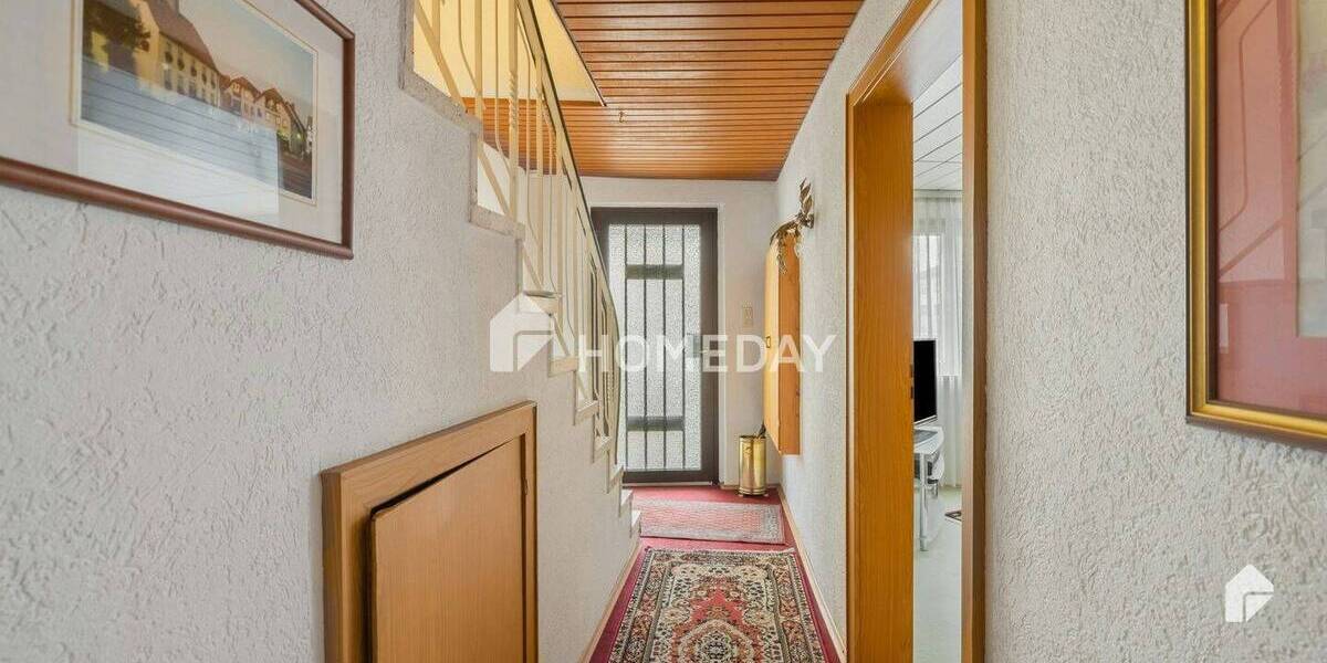 Zwei Häuser auf einem Grundstück - Ein MFH mit fünf Wohneinheiten und ein Zweifamilienhaus 1 zimmer