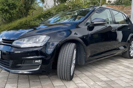 VW Golf 157.000 km 10.500 &euro; Aichelberg 73101