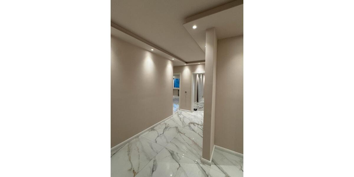 Erdgeschoßwohnung Köln Kalk - 3 Zimmer, 82 m&sup2;, 1.750&euro; | Angebot:25404176