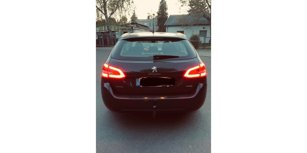 Peugeot 308 105.000 km 6.750 &euro; Berlin 10178