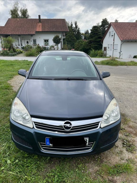 Opel Astra 175.448 km 2.900 € Tittling 94104