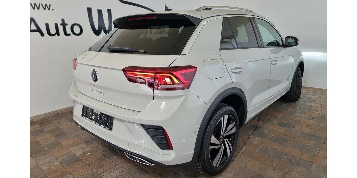 VW T-Roc R-Line 2025 LED-Matrix IQ Kamera VIC DSG 28.600 km 27.900 &euro; Garrel 49681