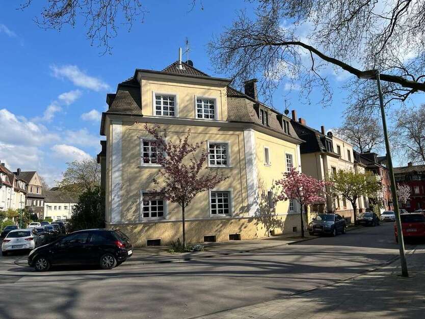 Wohnung zum Mieten in Duisburg-Alt Hamborn 750 € 100 m² 4 zimmer