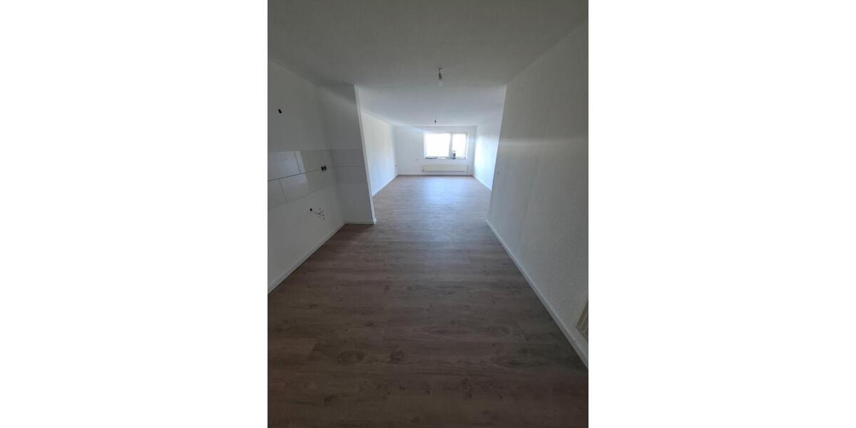 Etagenwohnung Friedeburg - 4 Zimmer, 104 m&sup2;, 1.000&euro; | Angebot:26331435