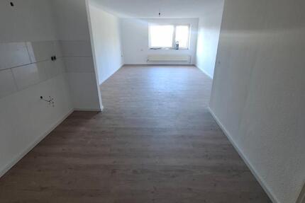 Wohnung Friedeburg - 4 Zimmer, 104 m&sup2;, 1.000&euro; | Angebot:26331435