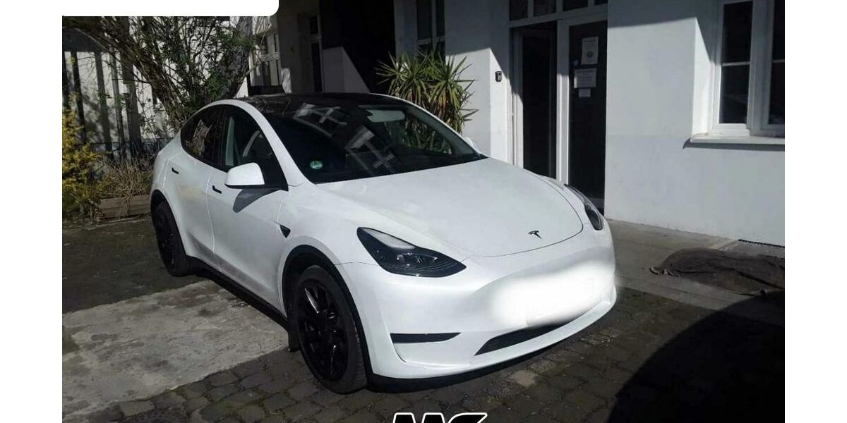 Tesla Model Y 43.565 km 32.450 &euro; Steinbach-Hallenberg OT Herges-Hallenberg 98587