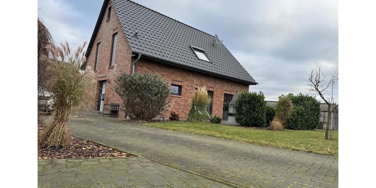 Einfamilienhaus Rehburg-Loccum Loccum - 5 Zimmer, 154 m&sup2;, 485.000&euro; | Angebot:24660150