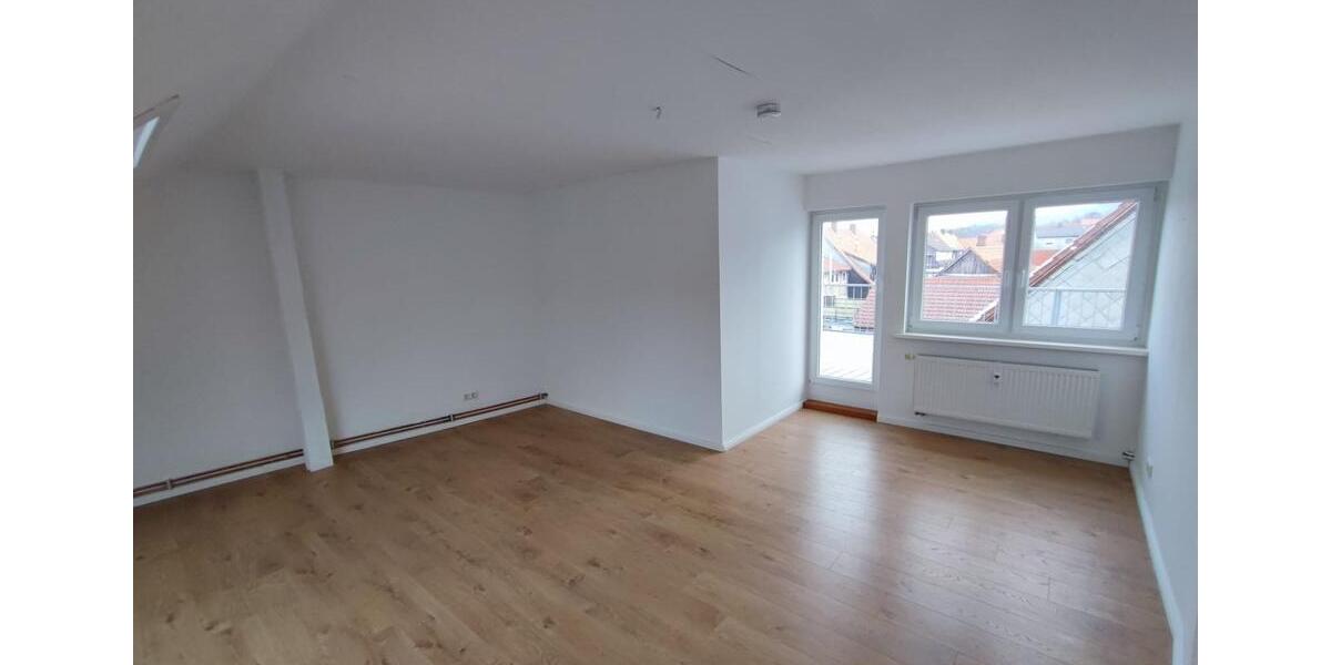 Dachgeschoßwohnung Seesen - 4 Zimmer, 105 m&sup2;, 680&euro; | Angebot:22396212
