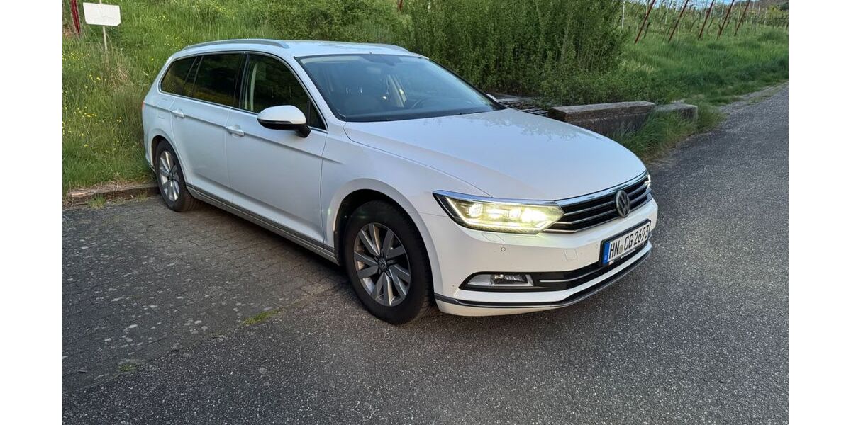 VW Passat 213.000 km 11.799 &euro; Löwenstein 74245
