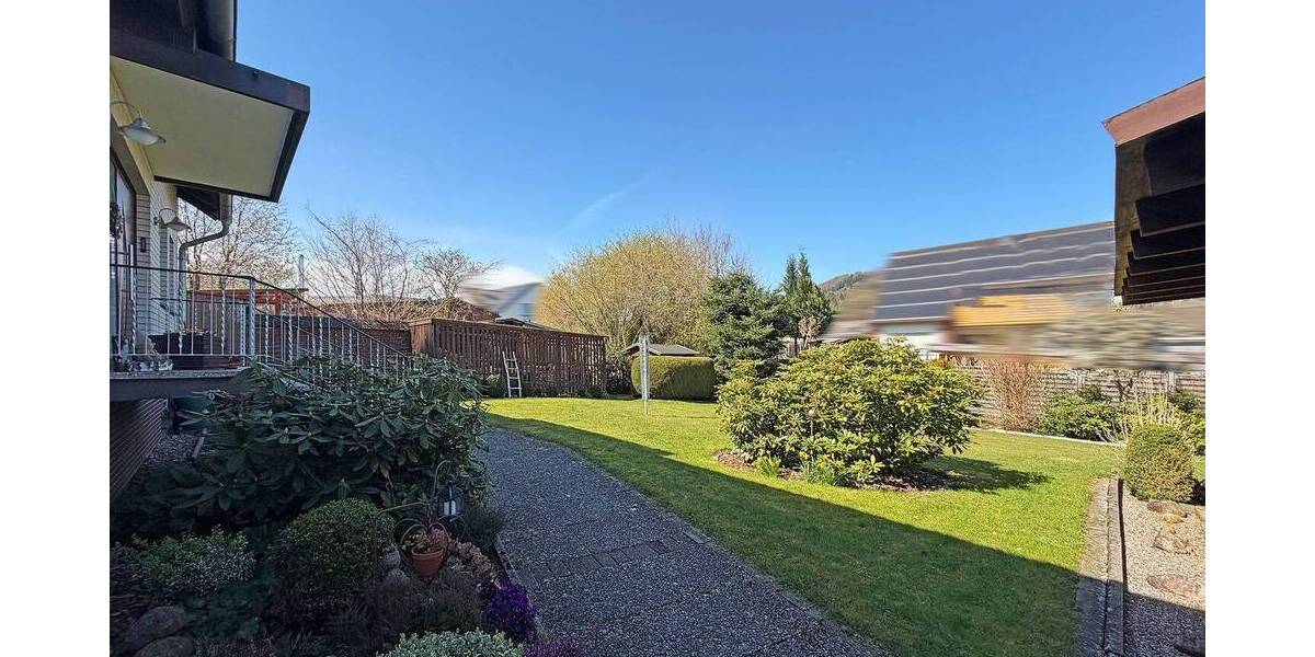 Einfamilienhaus Emmerthal Groß Berkel - 9 Zimmer, 192 m&sup2;, 300.000&euro; | Angebot:26176304