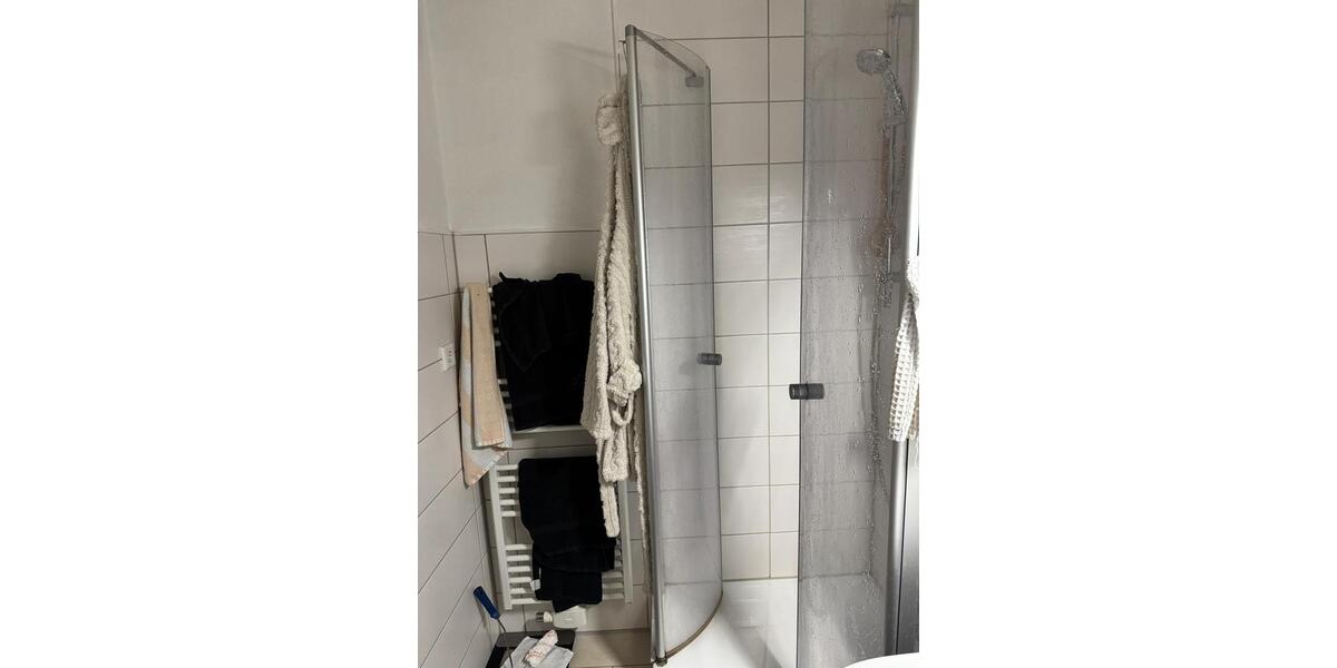 Dachgeschoßwohnung Velbert - 3 Zimmer, 60 m&sup2;, 600&euro; | Angebot:24254934
