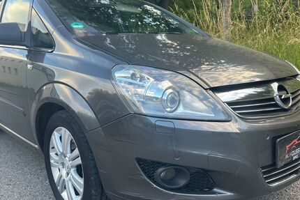 Opel Zafira 192.000 km 3.799 &euro; Altensteig 72213