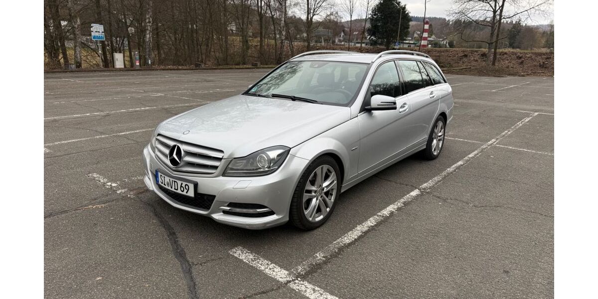 Mercedes-Benz C 250 236.000 km 8.800 &euro; Hilchenbach 57271