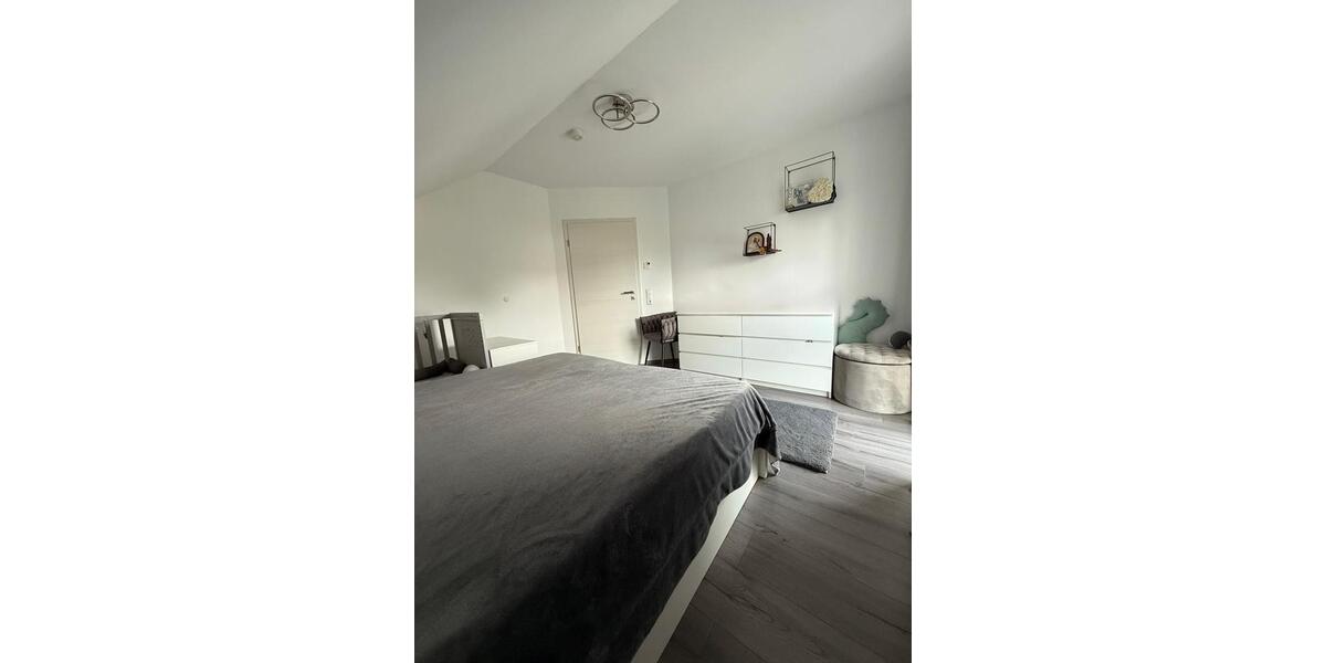 Dachgeschoßwohnung Biebertal - 4 Zimmer, 81 m&sup2;, 339.000&euro; | Angebot:25652626