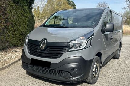 Renault Trafic 180.000 km 9.000 &euro; Adelsried 86477