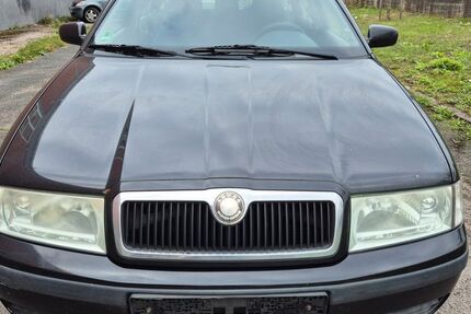 Skoda Octavia 381.234 km 1.450 € Dietzenbach 63128