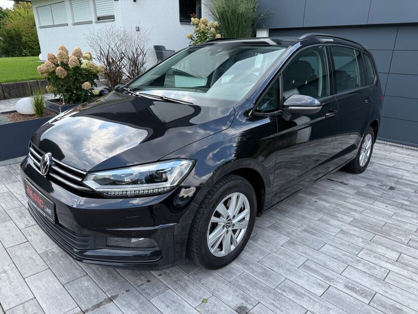 VW Touran 165.600 km 20.980 € Tettnang 88069