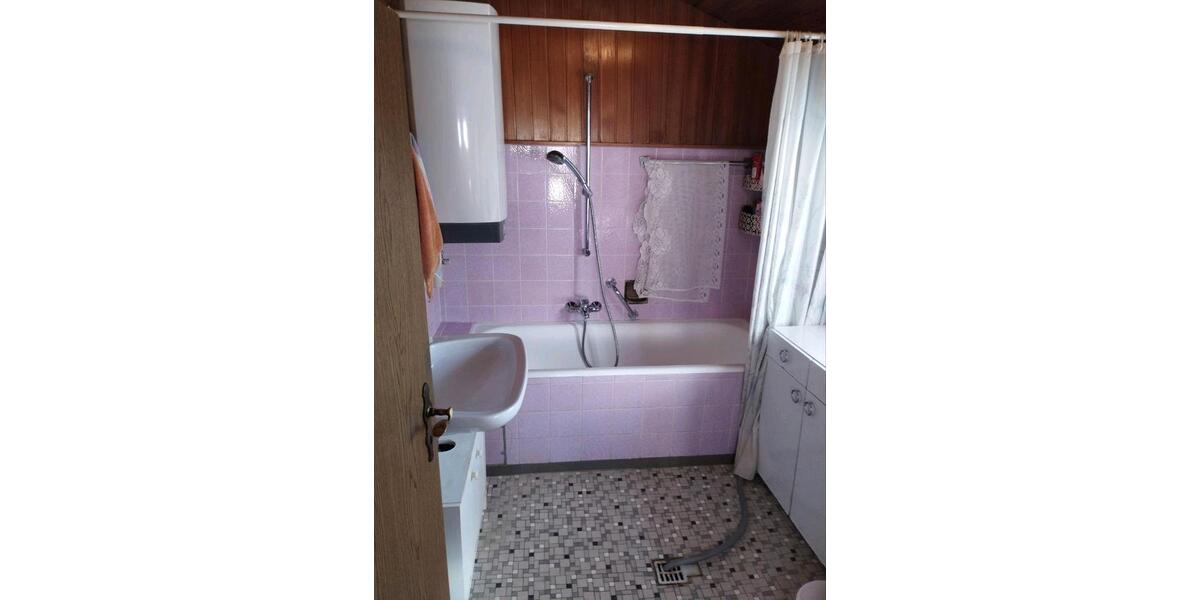 Einfamilienhaus Seubersdorf in der Oberpfalz - 6 Zimmer, 140 m&sup2;, 240.000&euro; | Angebot:26960649
