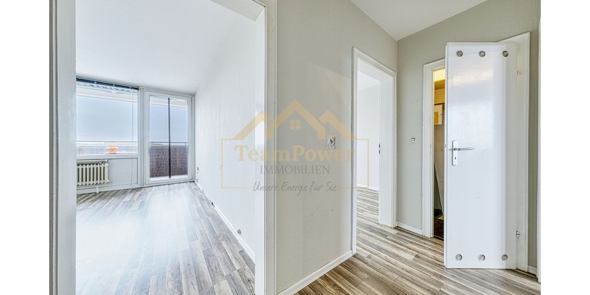 Altersgerechte Wohnung mit Fahrstuhl und Balkon - Etagenwohnung Bad Bramstedt | Angebot:25365835