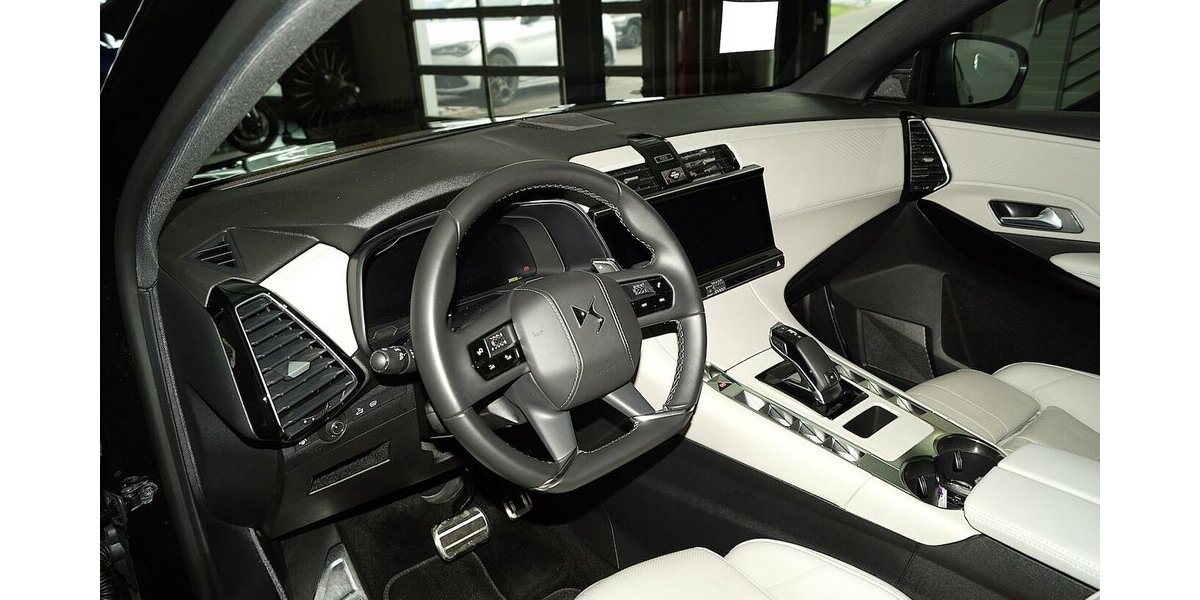 DS Automobiles DS7 Crossback 130 Blue Hdi EAT Opera DS IRIS 39.100 km 31.330 € Lich 35423