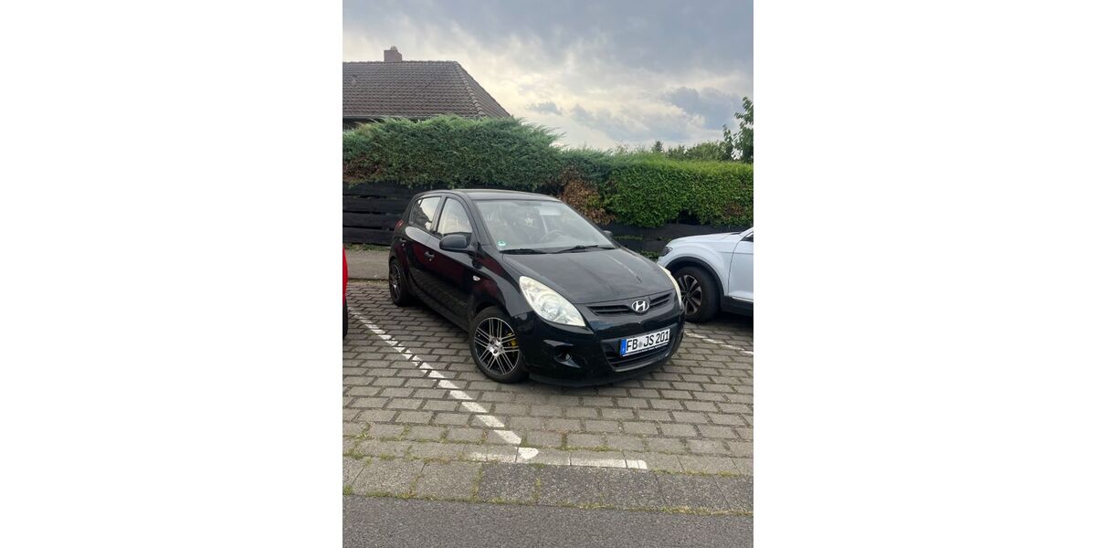 Hyundai i20 156.143 km 1.799 &euro; Friedberg 61169