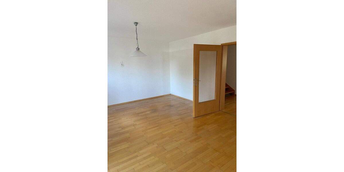 Reihenmittelhaus Aue - 5 Zimmer, 130 m&sup2;, 330.000&euro; | Angebot:25771065