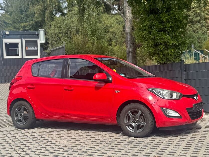 i20