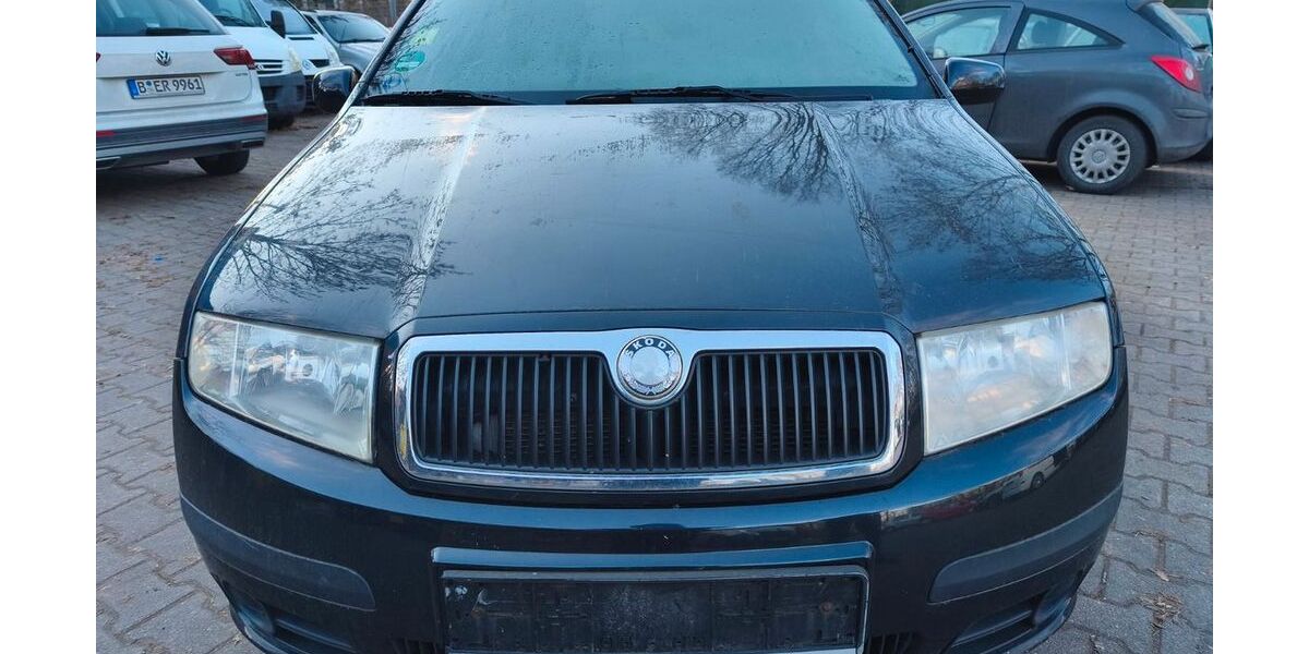 Skoda Fabia 206.875 km 1.499 &euro; Berlin 12349