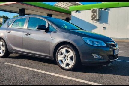 Opel Astra 123.000 km 5.200 &euro; Hanau 63450