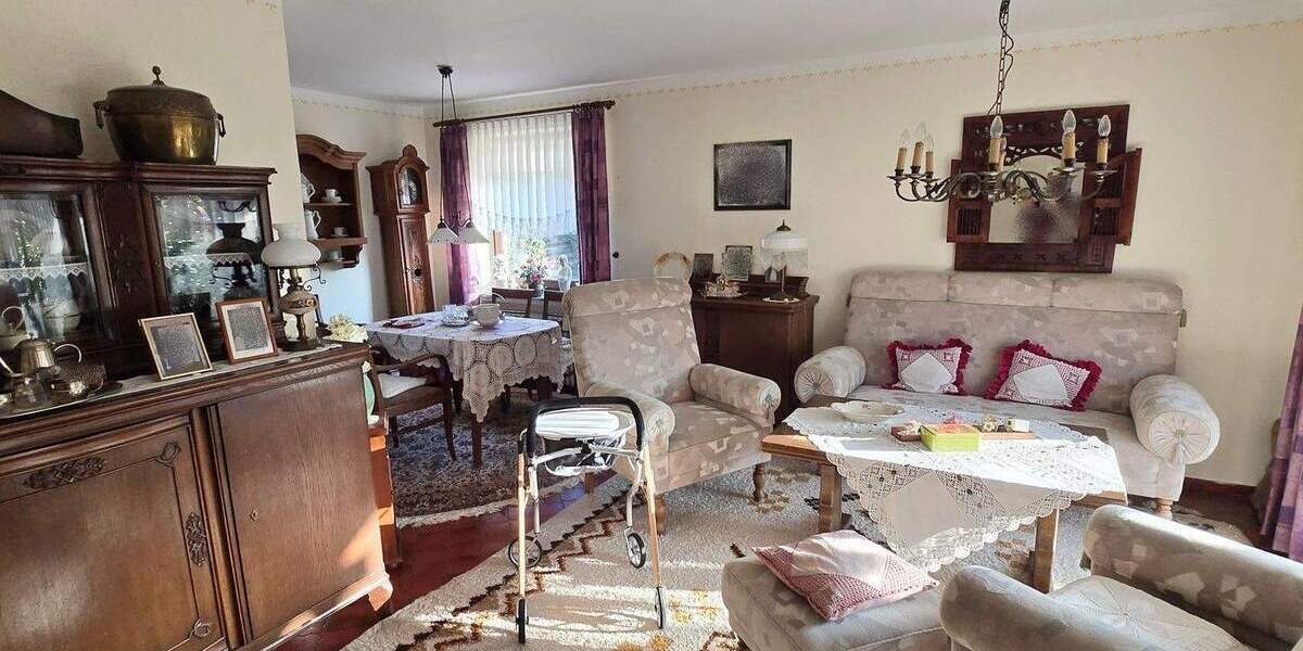 Einfamilienhaus Uplengen Hollen - 6 Zimmer, 150 m&sup2;, 189.000&euro; | Angebot:25693708