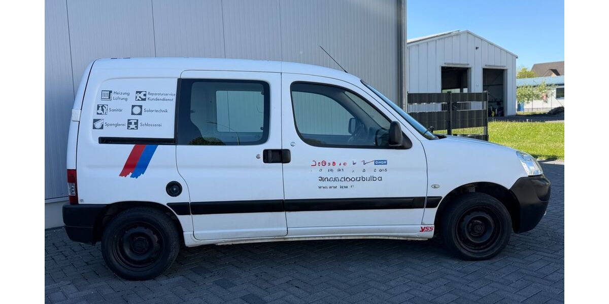 Peugeot Partner 107.500 km 4.800 &euro; Limeshain 63674