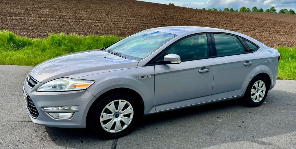 Ford Mondeo 130.000 km 5.999 &euro; Colditz 04680