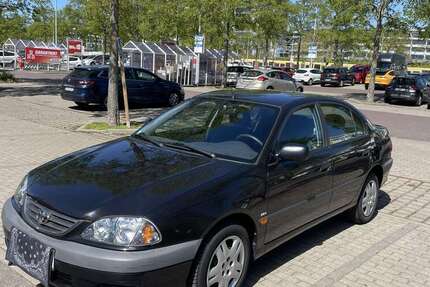 Toyota Avensis 50.300 km 4.990 &euro; Berlin, Stadt 10369