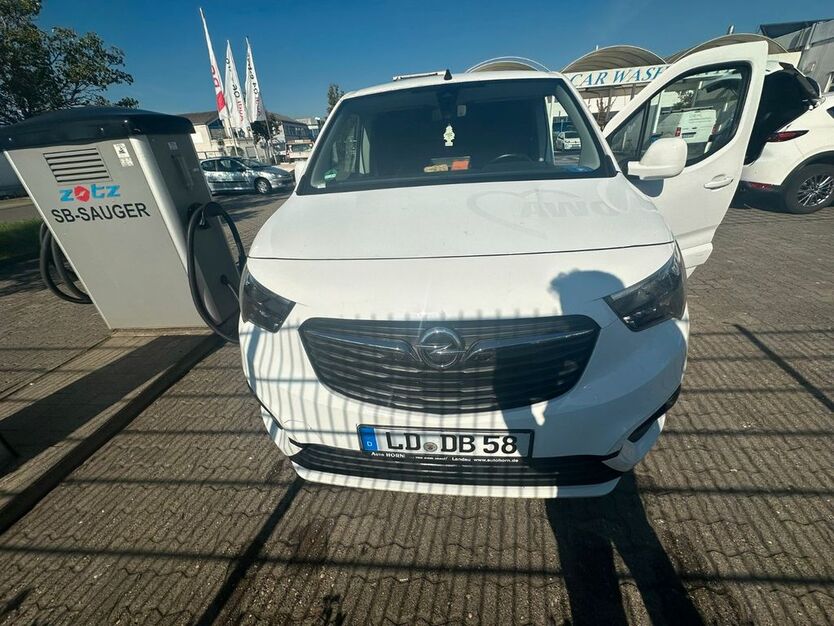 Opel Combo 120.000 km 8.999 € Speyer 67346