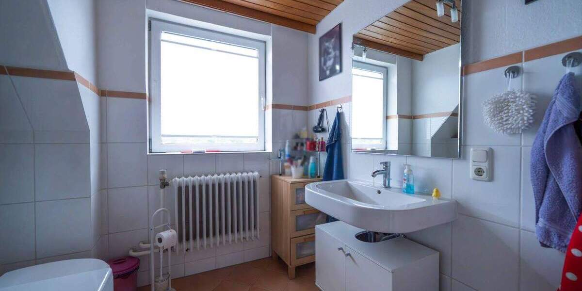 Einfamilienhaus Uetersen - 5 Zimmer, 150 m&sup2;, 319.000&euro; | Angebot:25697874