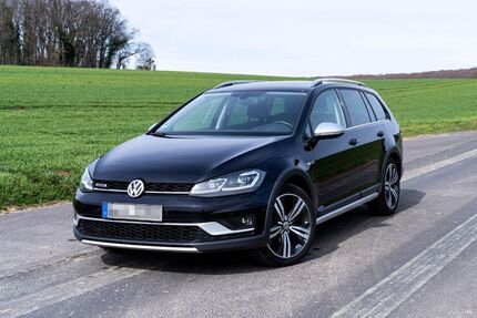 VW Golf 149.300 km 14.900 &euro; Swisttal 53913