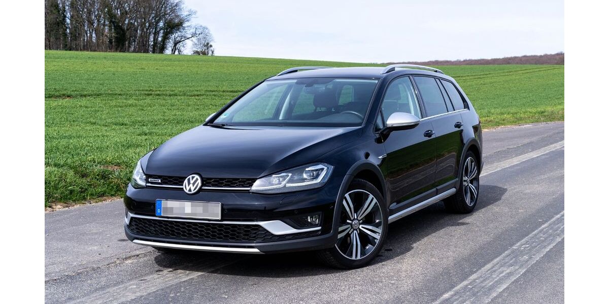 VW Golf 149.300 km 14.900 &euro; Swisttal 53913