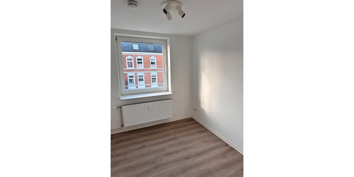 Dachgeschoßwohnung Glückstadt - 2 Zimmer, 33 m&sup2;, 430&euro; | Angebot:26234813