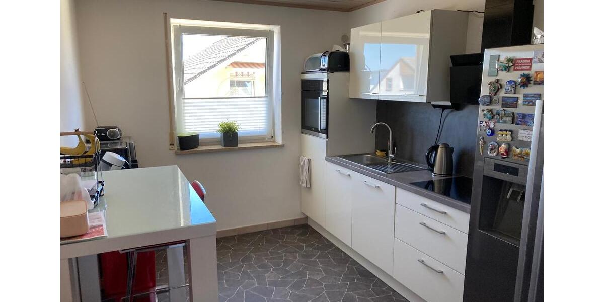 Dachgeschoßwohnung Memmelsdorf - 3 Zimmer, 82 m&sup2;, 800&euro; | Angebot:26351914