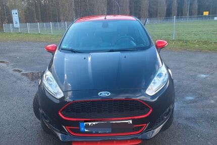 Ford Fiesta 81.000 km 8.900 &euro; HEESLINGEN 27404
