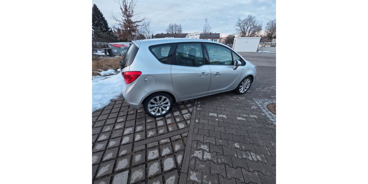 Opel Meriva 124.815 km 5.500 &euro; München 81737