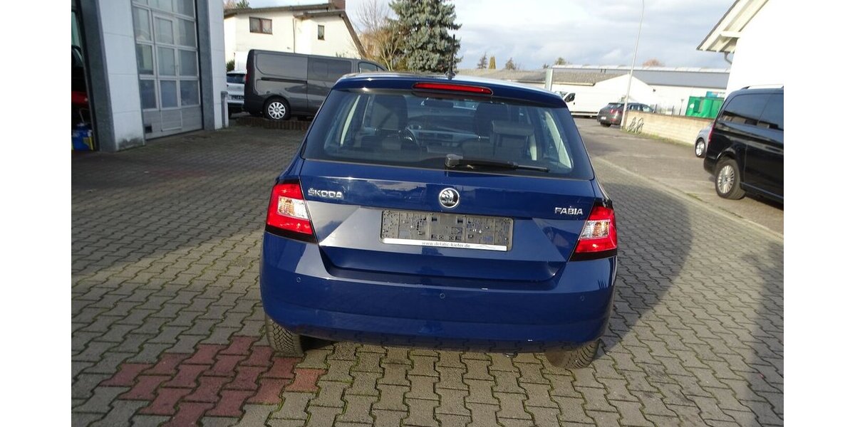 Skoda Fabia 1,2l TSI Style, DSG, Klima, Sitzheizung 44.854 km 11.990 &euro; Rodgau 63110