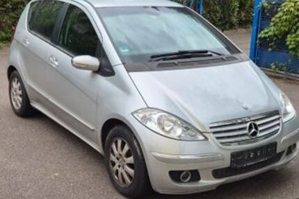 Mercedes-Benz A 170 174.704 km 2.100 &euro; Freiburg 79114