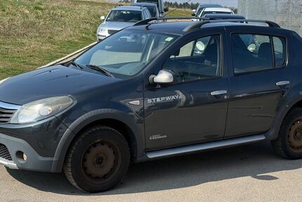 Dacia Sandero 122.000 km 1.650 &euro; Dotternhausen 72359