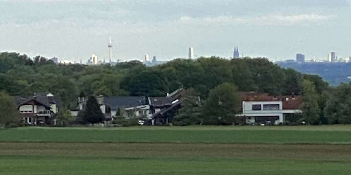 Einfamilienhaus Königswinter - 8 Zimmer, 260 m&sup2;, 890.000&euro; | Angebot:24964398