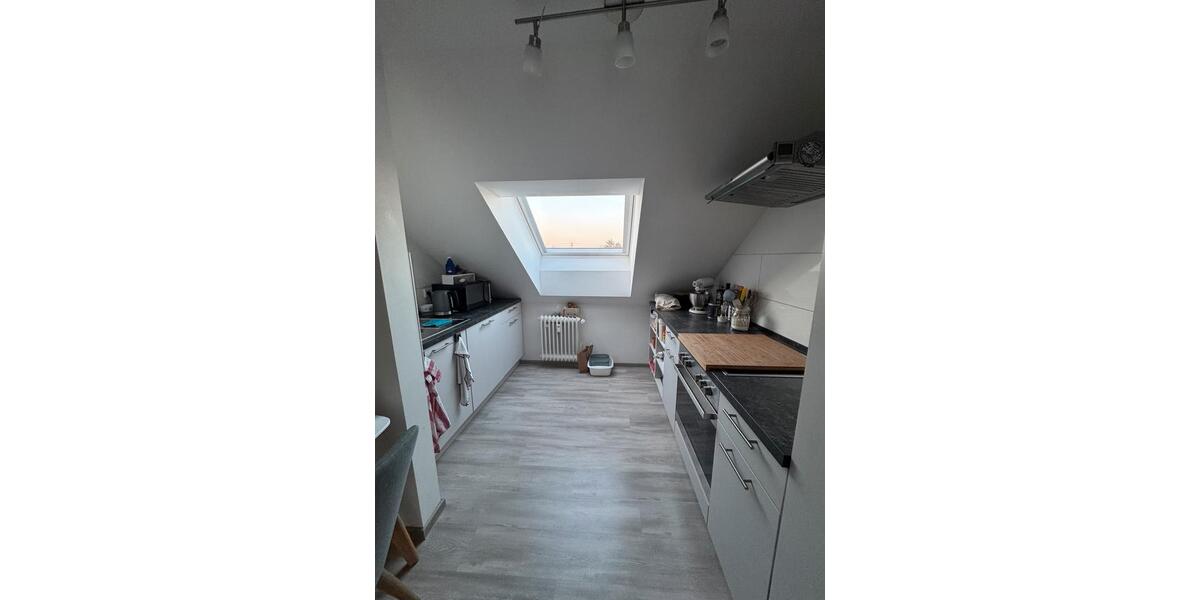 Dachgeschoßwohnung Eppelheim - 3 Zimmer, 60 m&sup2;, 850&euro; | Angebot:25945150